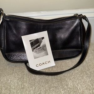 VINTAGE Coach Black Leather Shoulder Bag circa 2000!
